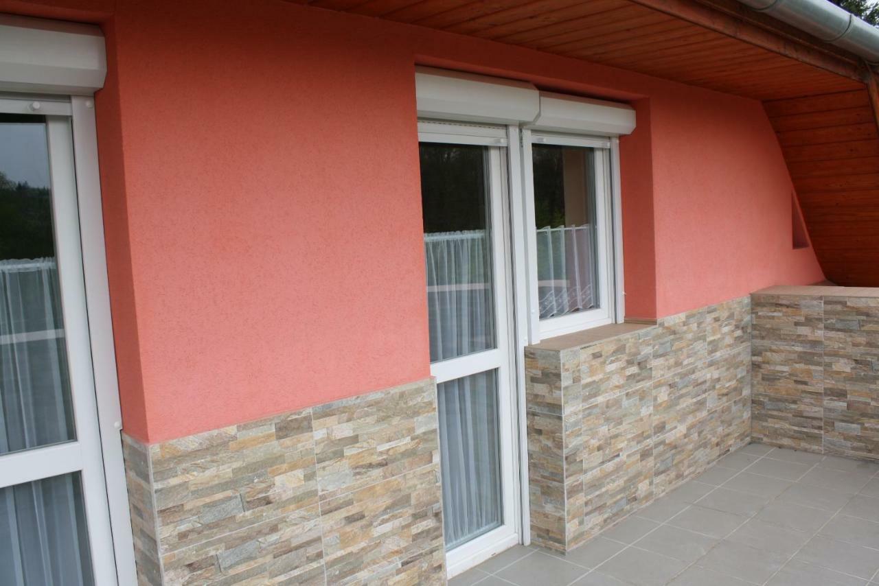 Kedvenc Vendégház Miskolc Exterior foto